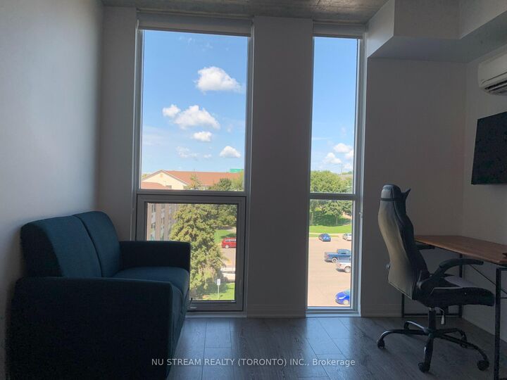 Property Photo:  1900 Simcoe Street N 423  ON L1G 4Y3 