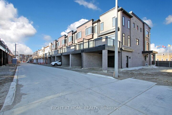 Property Photo:  128 Brockley Drive  ON M1P 0G3 