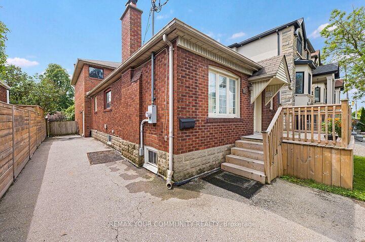 Property Photo: 73 Struthers Street ON M8V 1Y2
