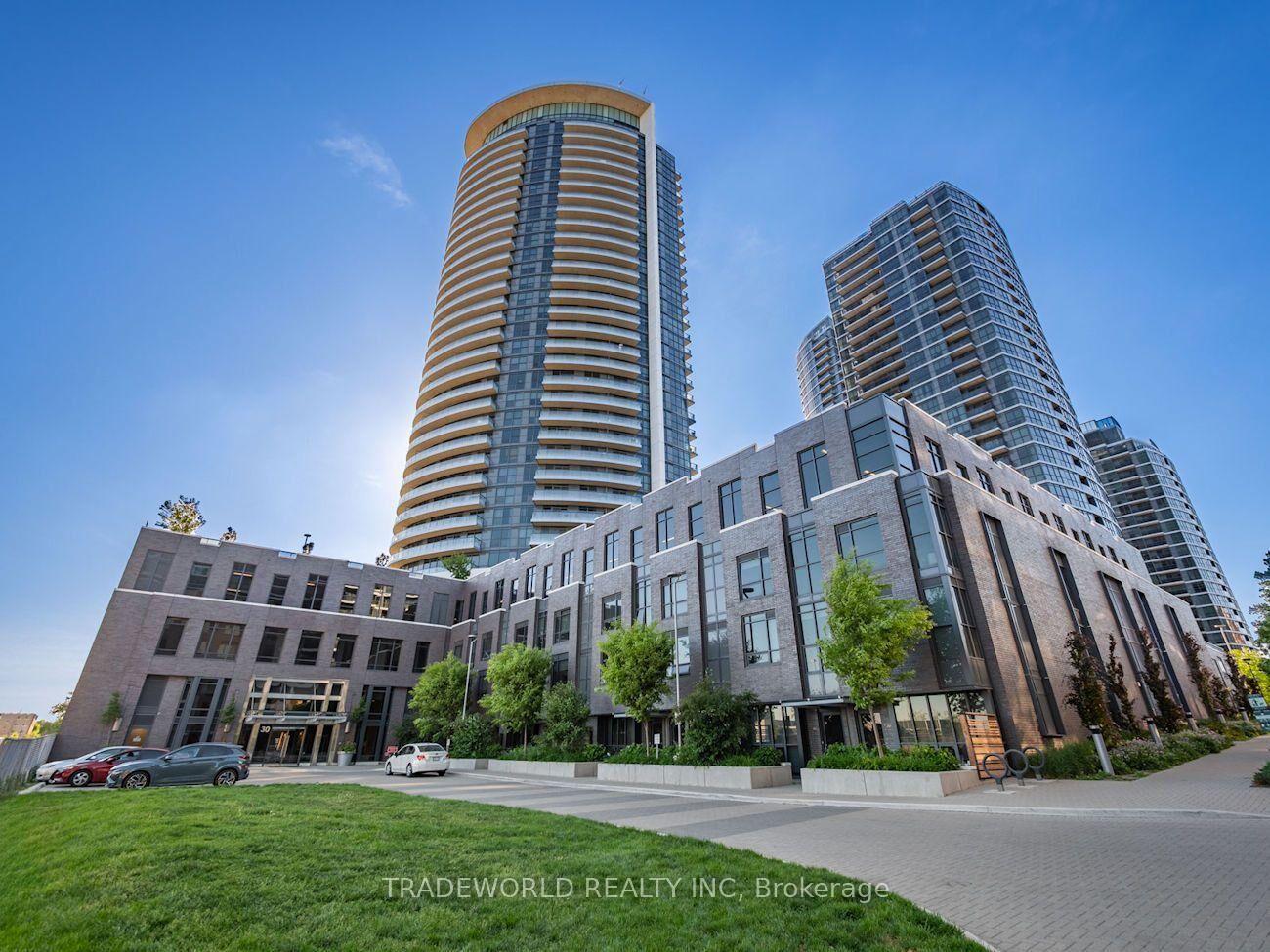 Property Photo:  30 Gibbs Road 1803  ON M9B 0E4 