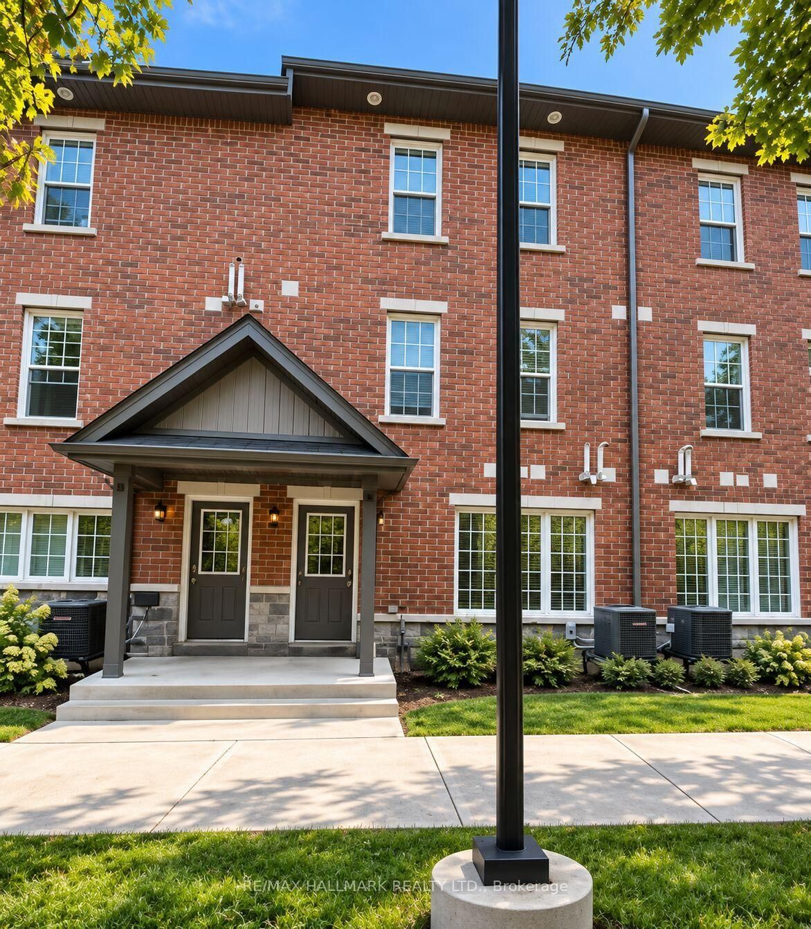 Property Photo:  242 Penetanguishene Road 10  ON L4M 7C2 