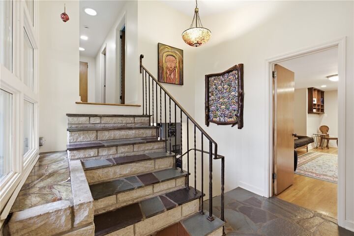 Property Photo: 9 Highland PA 15202