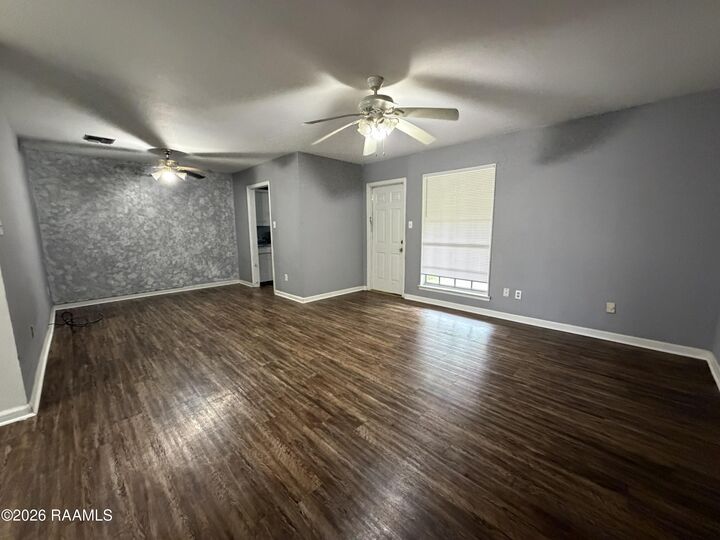 Property Photo: 2830 Louisiana Avenue 11 LA 70501