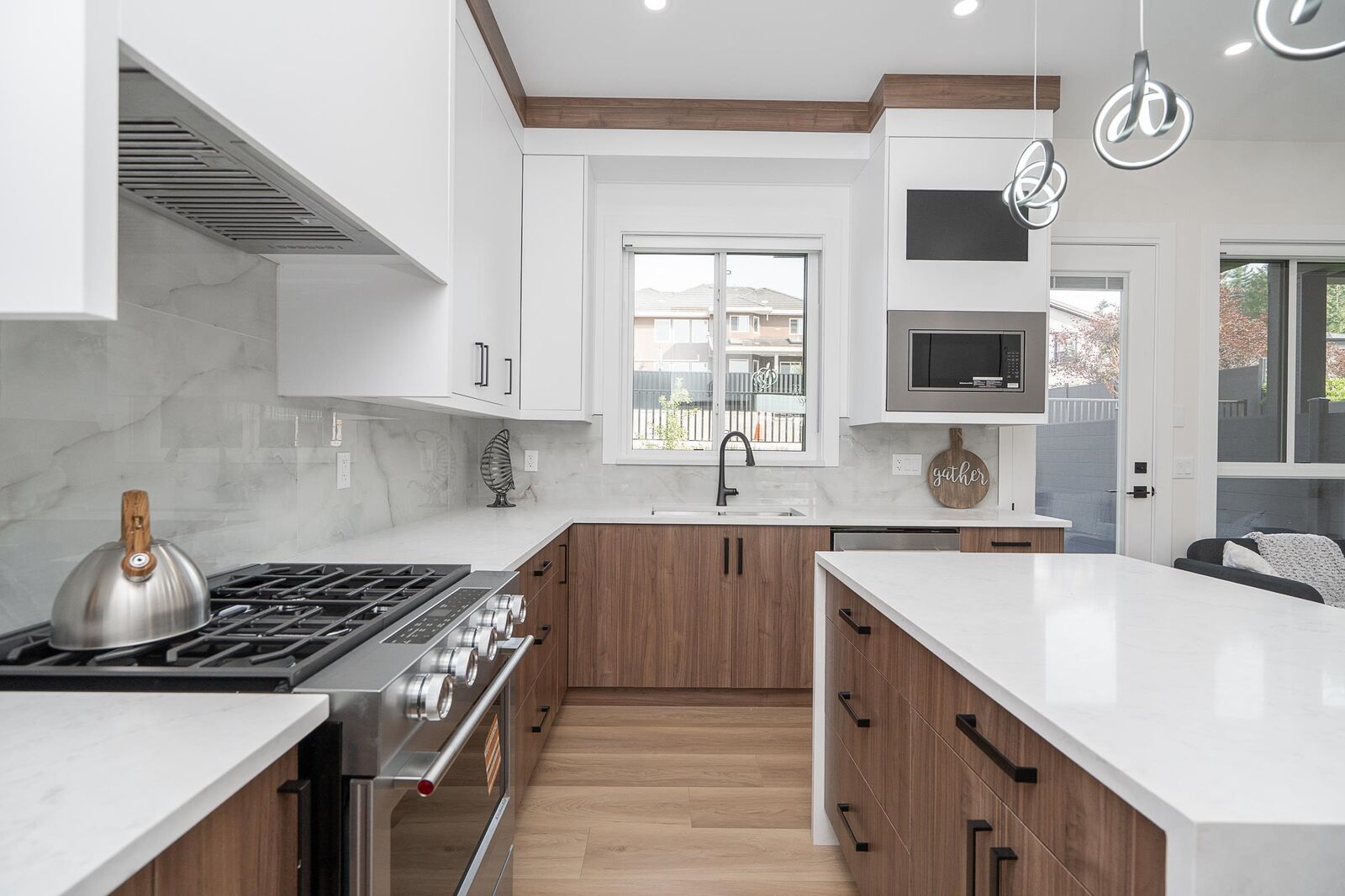 Property Photo:  1149 Dansey Avenue 102  BC V3K 3H5 