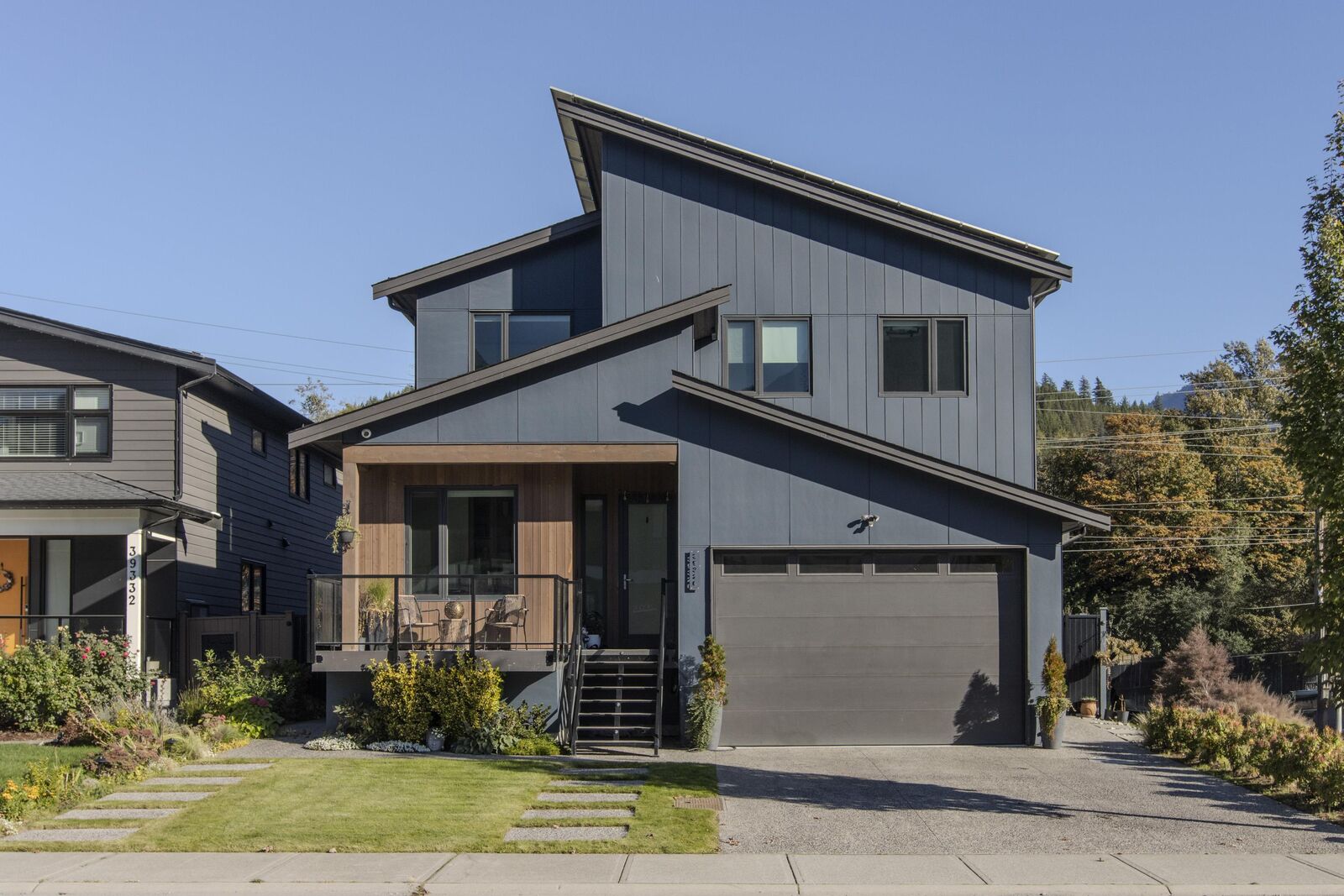 Property Photo:  39320 Cardinal Drive  BC V8B 1A6 