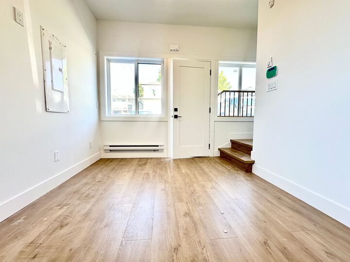 Property Photo:  3873 Napier Street  BC V5C 3E6 