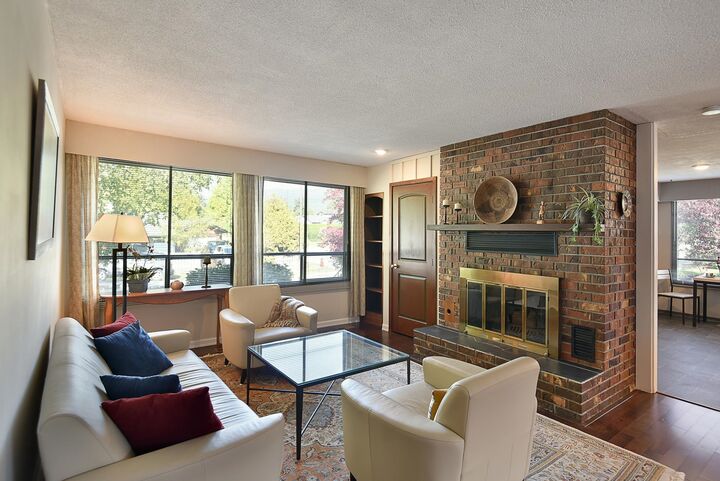 Property Photo:  5619 Trail Avenue  BC V0N 3A0 