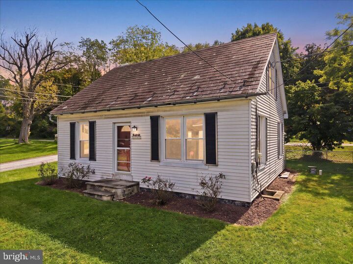 Property Photo: 3744 Redbud Drive PA 18067