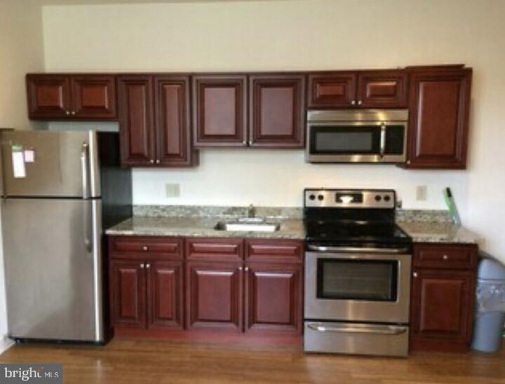 Property Photo:  1223 W Susquehanna Avenue 3  PA 19122 