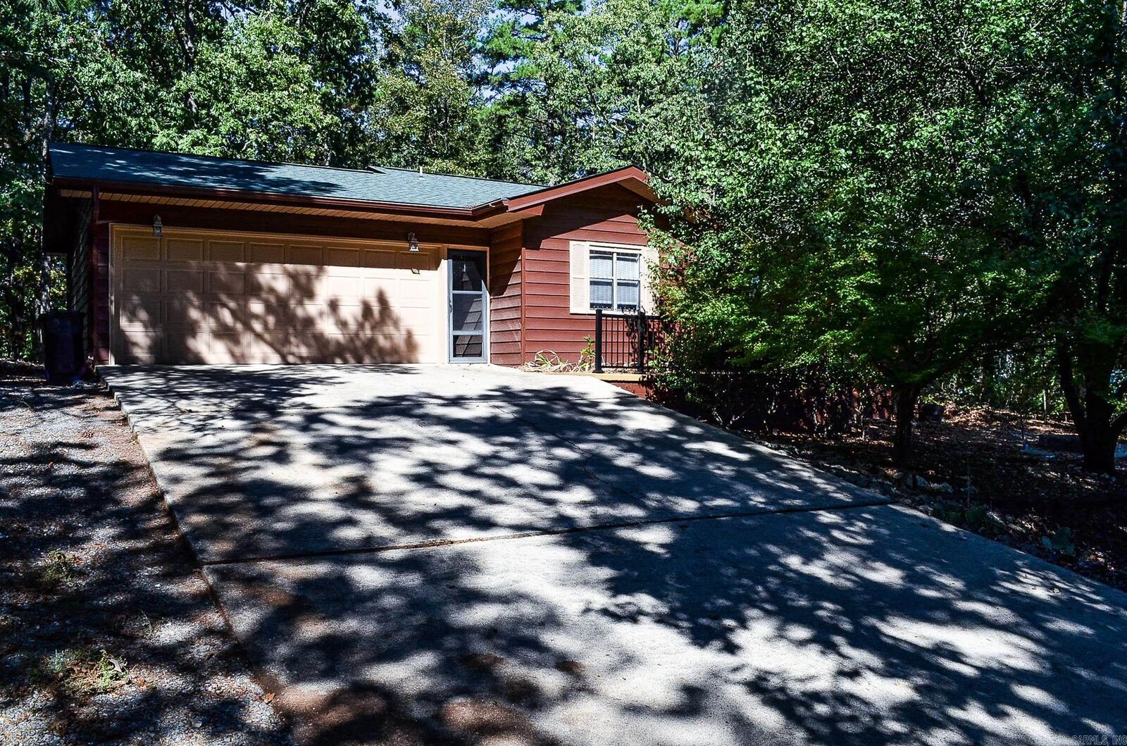 Property Photo: 15 Jumilla Lane AR 71909