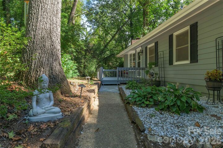 Property Photo: 19 Springwood Drive NC 28805