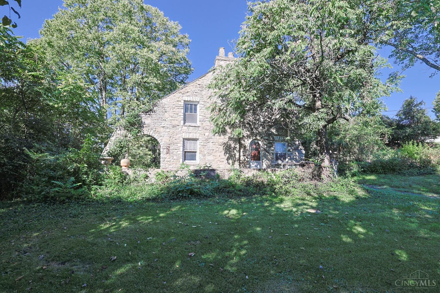 Property Photo: 1125 W Seymour Avenue OH 45216