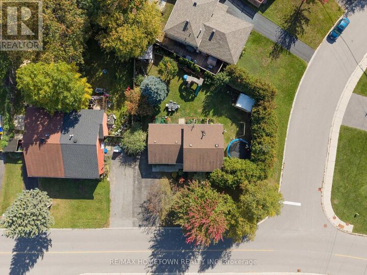 Property Photo:  446 Joseph Street  ON K7C 3T5 