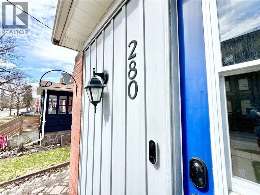 Property Photo:  280 Douro Street  ON N5A 3S5 