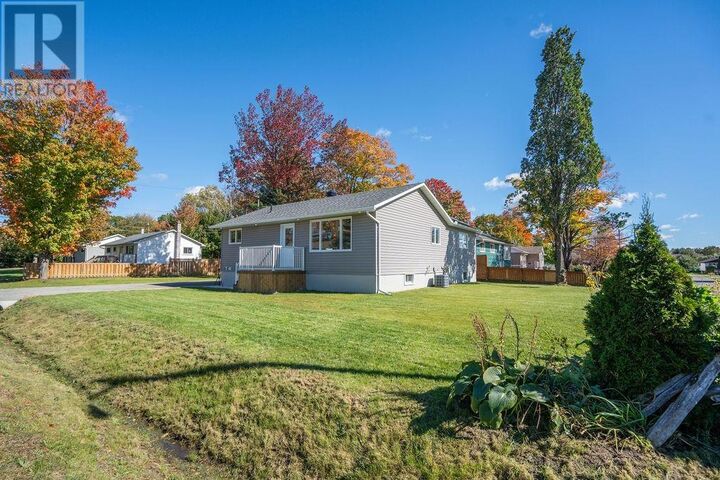 Property Photo:  11 Glenwood Ave  ON P6A 4T6 