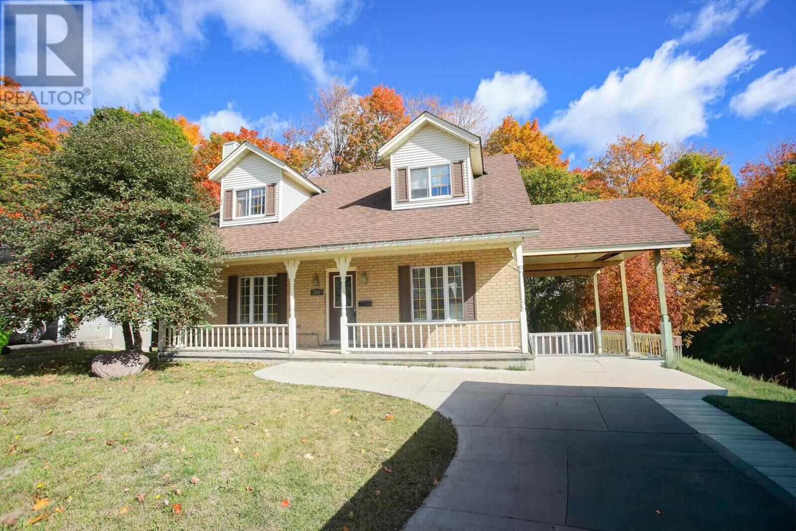 Property Photo:  193 Panoramic Dr  ON P6B 6E3 