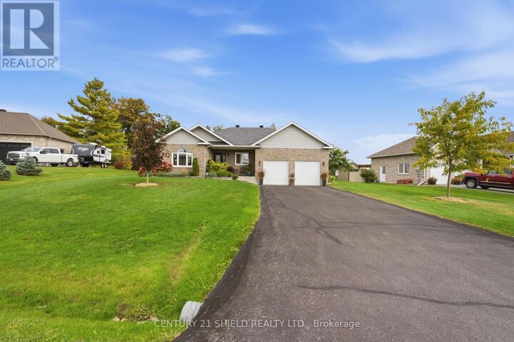 Property Photo:  41 Forest Hill Road  ON K0C 1P0 