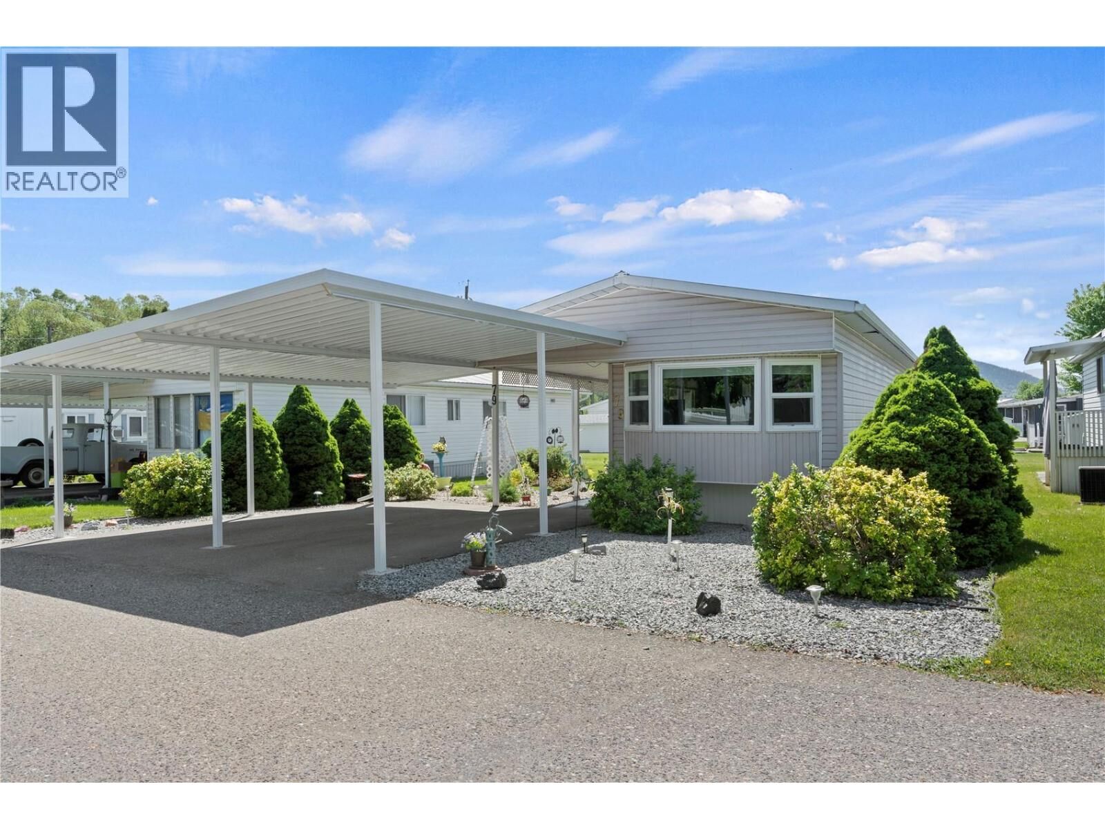 Property Photo:  5484 25 Avenue 79  BC V1T 7A8 