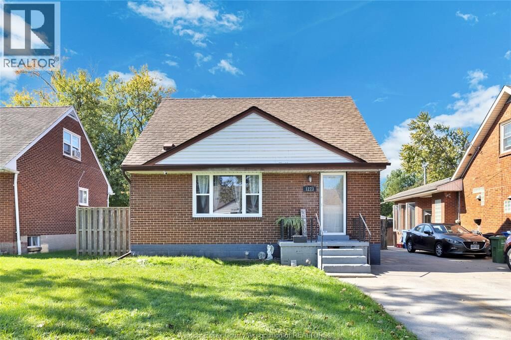 Property Photo:  1273 Tilston Drive  ON N9B 3C6 