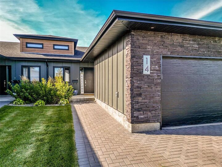 Property Photo:  14 Dietrich Bay  MB R7B 4K4 