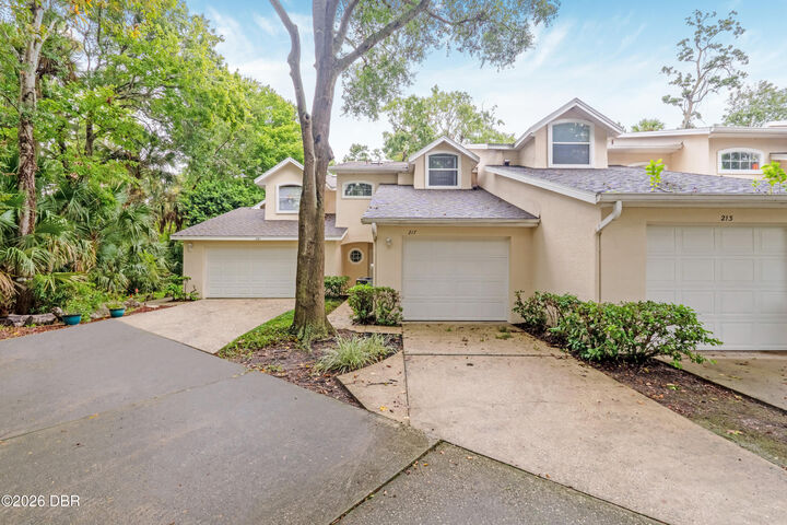 Property Photo:  217 Arborvue Trail  FL 32174 