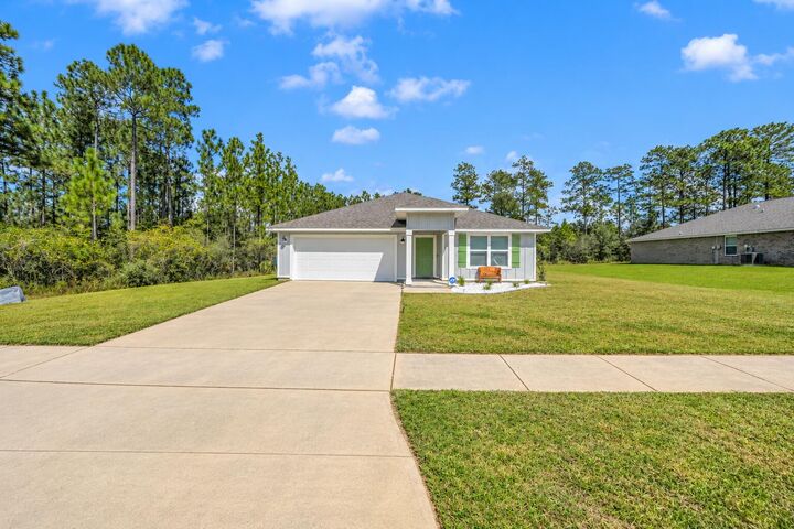 Property Photo:  6411 Arcadia Bluffs Avenue  FL 32567 