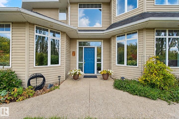 Property Photo:  6 Rosenthal Way  AB T7Z 2S1 