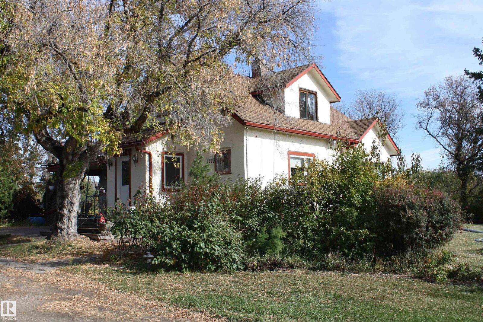 Property Photo:  545044 Rng Rd 122  AB T0B 4K0 