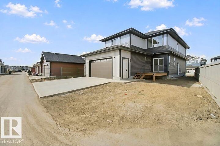 Property Photo:  3313 Roy Brown Way NW  AB T5E 6Z9 