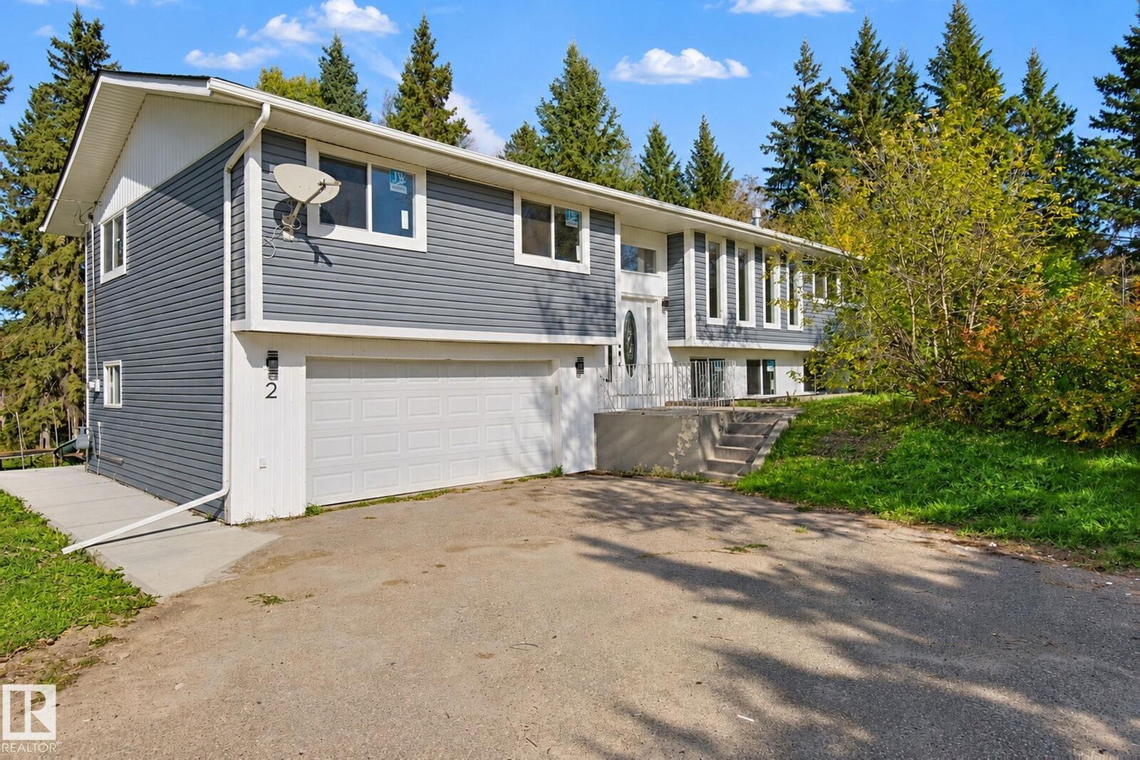 Property Photo:  52414 Rge Road 20  AB T0E 0H0 