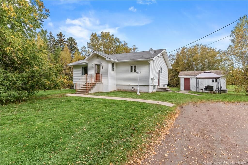 Property Photo:  3 Chemin Gueguen Street  NB E4R 1K1 