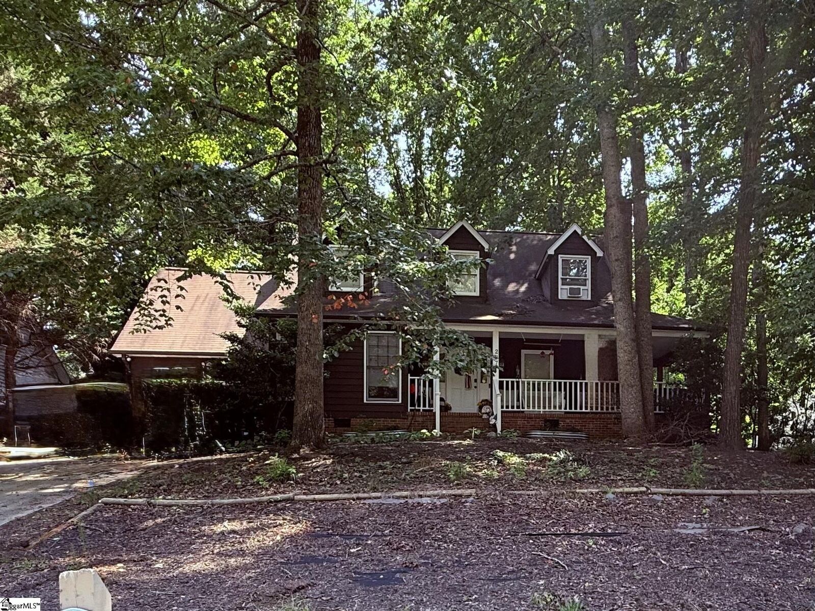 Property Photo: 227 Hunters Wood Drive SC 29680-6737