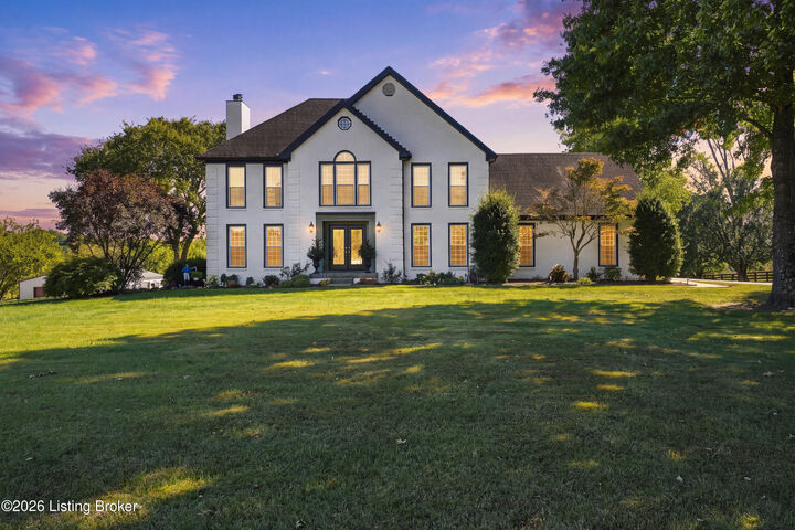 Property Photo: 2112 Blakemore Ln KY 40031