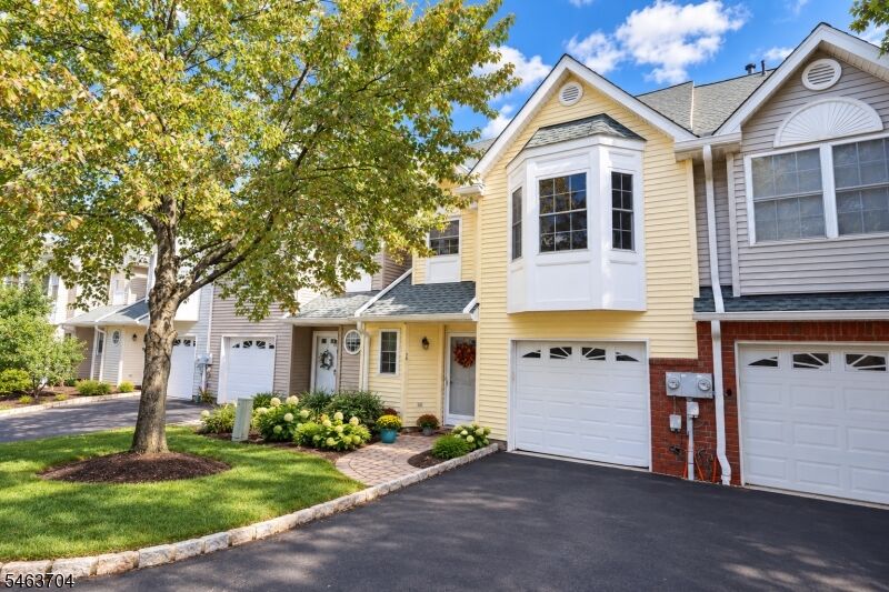 Property Photo:  28 Angela Way  NJ 07922 