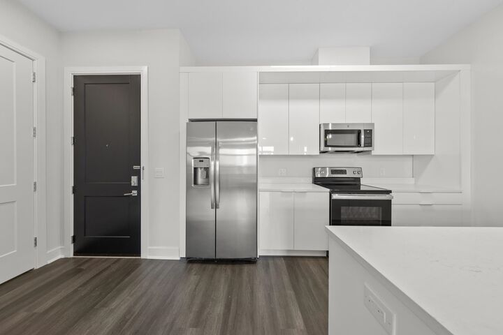 Property Photo:  121 34th St 301  NJ 07087-5902 