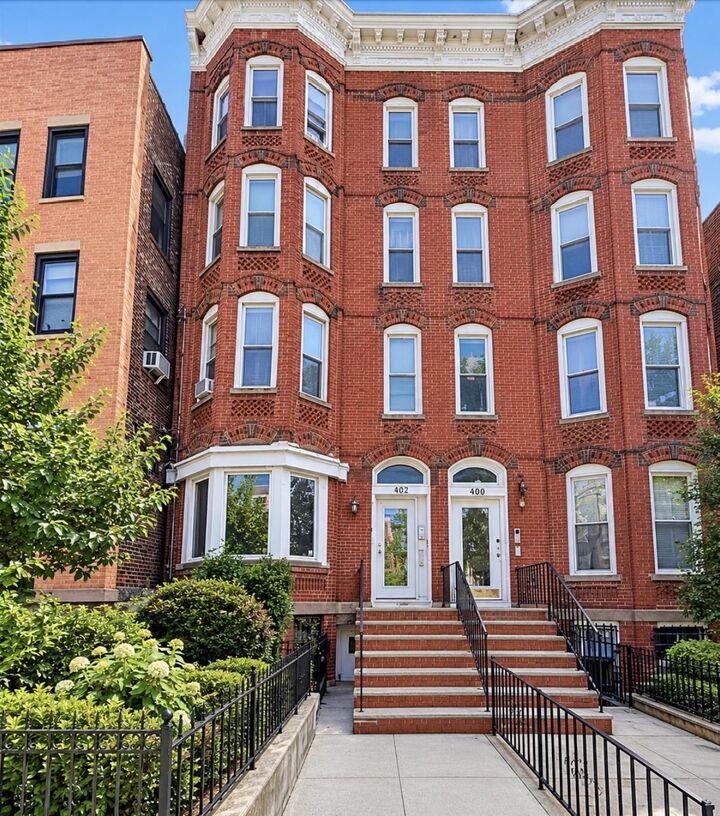 Property Photo:  102 Palisade Ave B  NJ 07302 