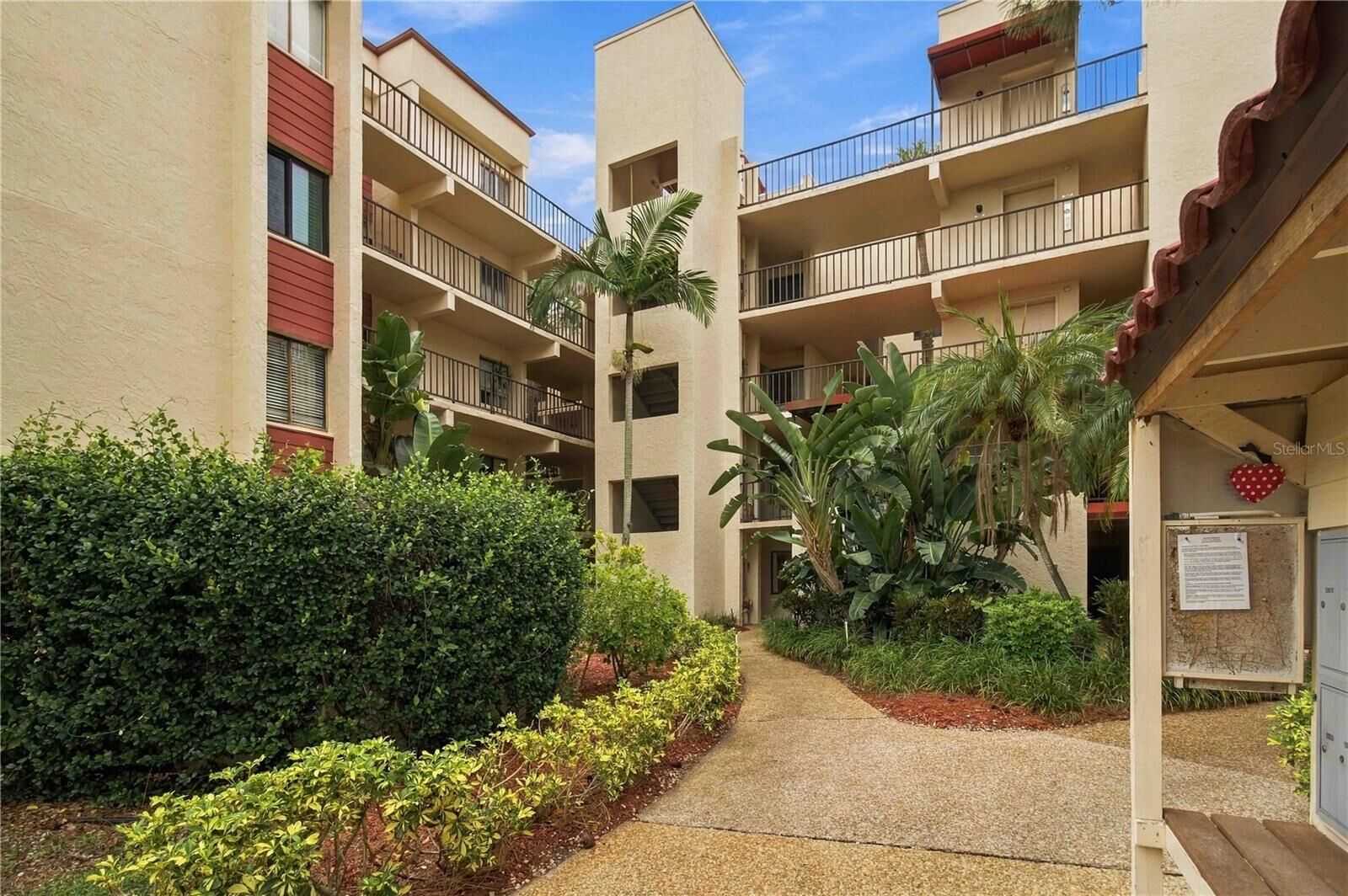 Property Photo: 7500 40th Avenue W 105 FL 34209