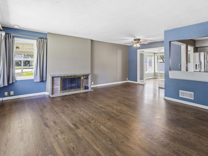 Property Photo:  3434 Saint Clair St  WI 53402 