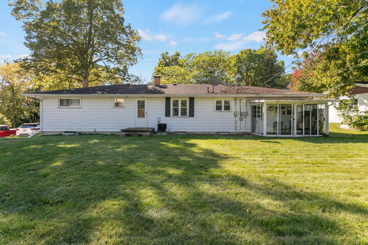 Property Photo: 108 W Dewey Street MI 49107