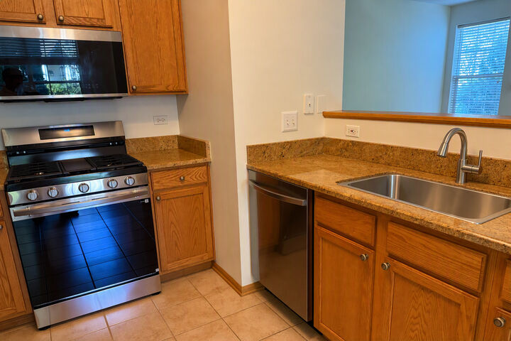 Property Photo:  1971 Golden Gate Lane 1971  IL 60563 