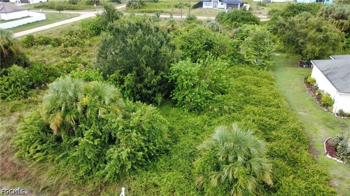 Property Photo: 741 Cardinal Street E FL 33974