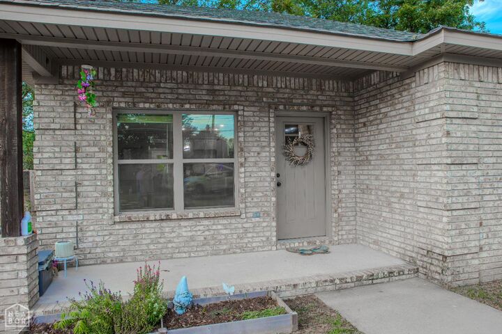 Property Photo: 604 W Texie Avenue AR 72447