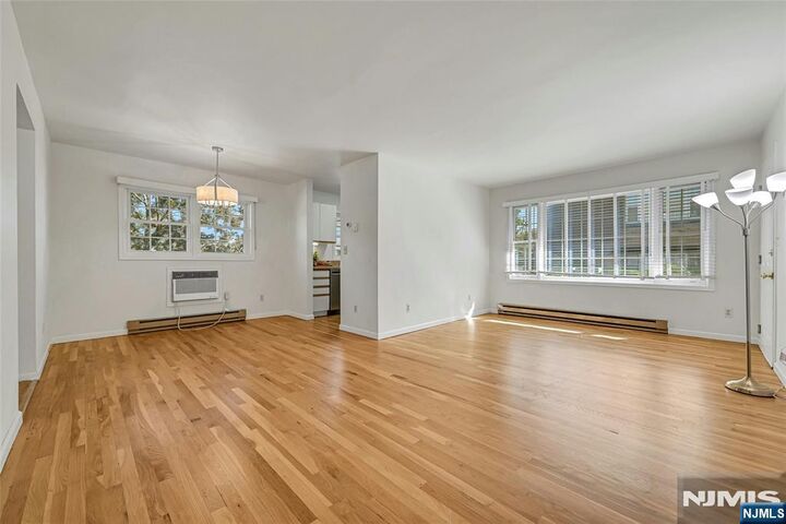 Property Photo:  180 S Washington Avenue B1  NJ 07621 