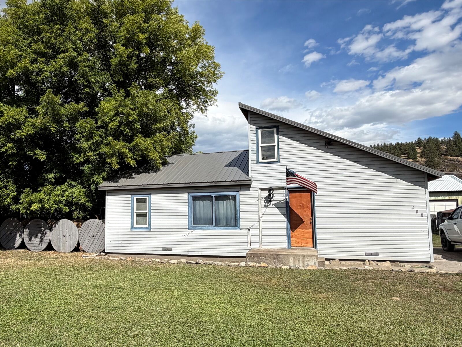 Property Photo: 208 E Meany Street MT 59859
