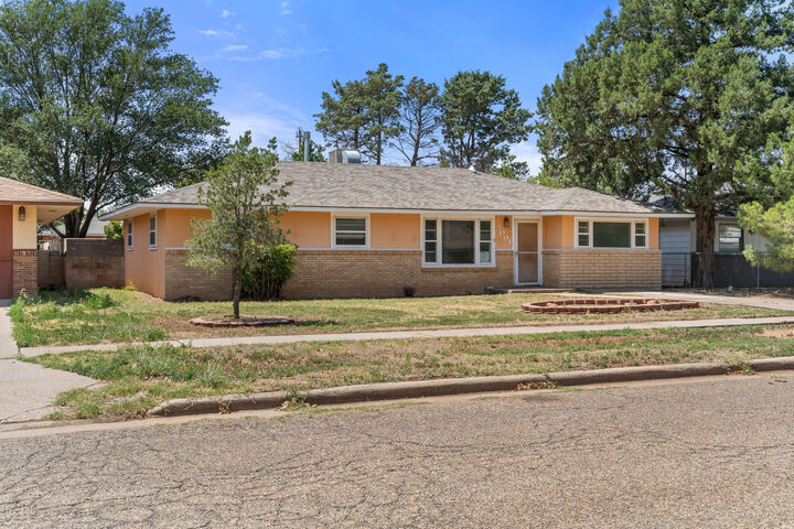 Property Photo:  3004 Sheldon St  NM 88101 