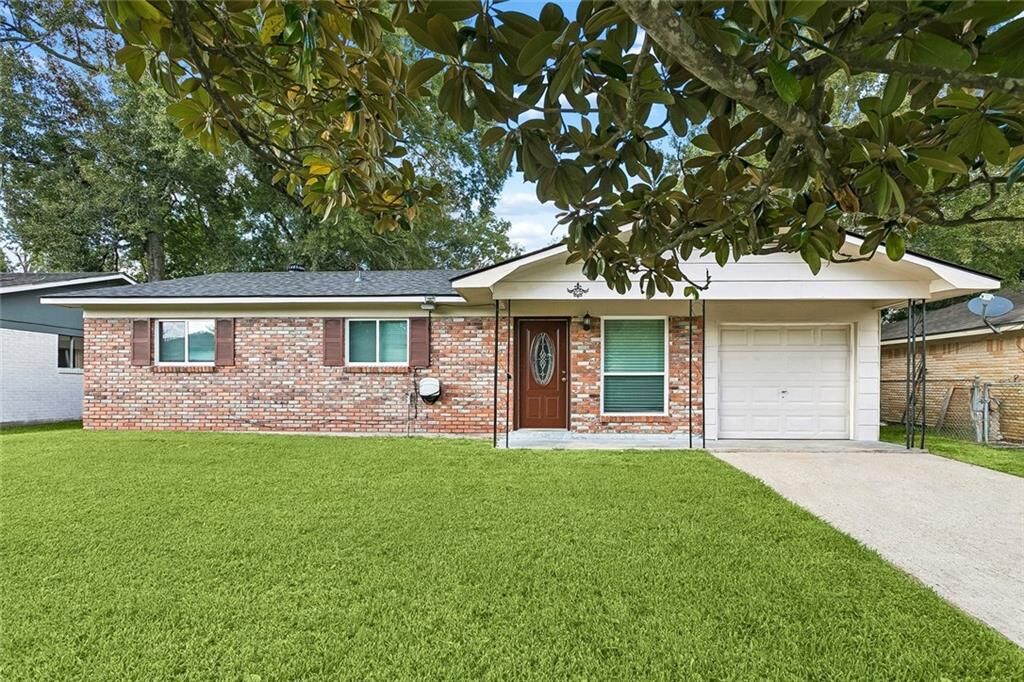 Property Photo:  3775 Brookwood Drive  LA 70458 