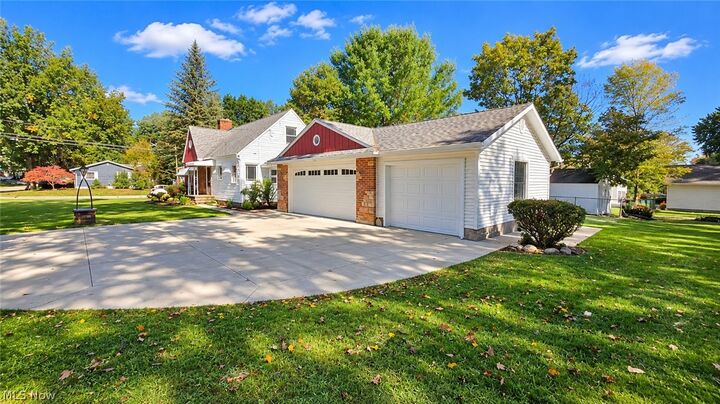 Property Photo:  105 Hale Street  OH 44260 