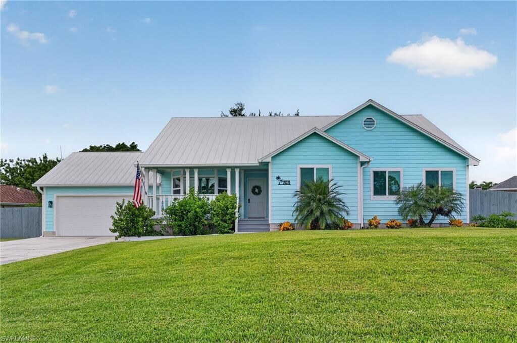 Property Photo: 20520 Pine Tree Ln FL 33928