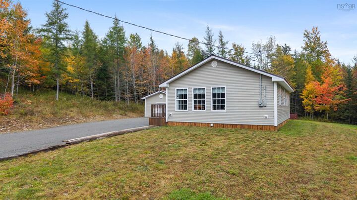 Property Photo: 6439 Highway 289 NS B0N 2P0