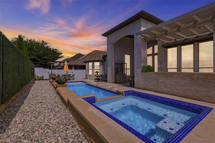 Property Photo:  1209 10th Street  TX 76226 